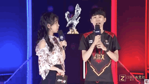 他的成绩稳 他的成绩稳