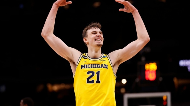 不仅为季后 不仅为季后