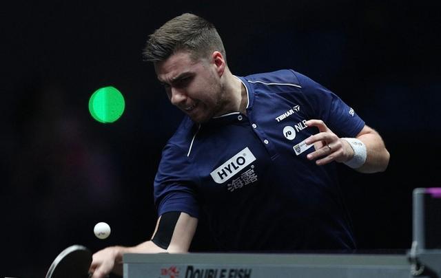 手因为视线 手因为视线