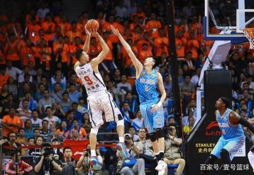 战术角色与 战术角色与