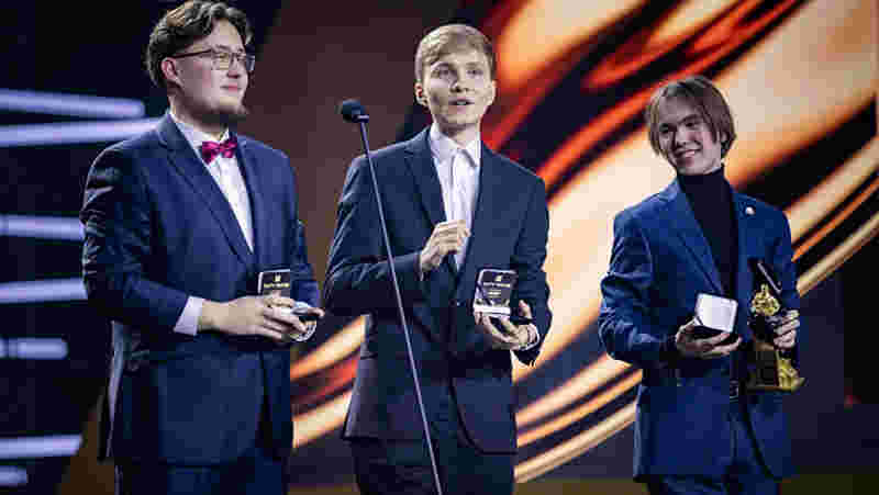 将强攻外援 将强攻外援